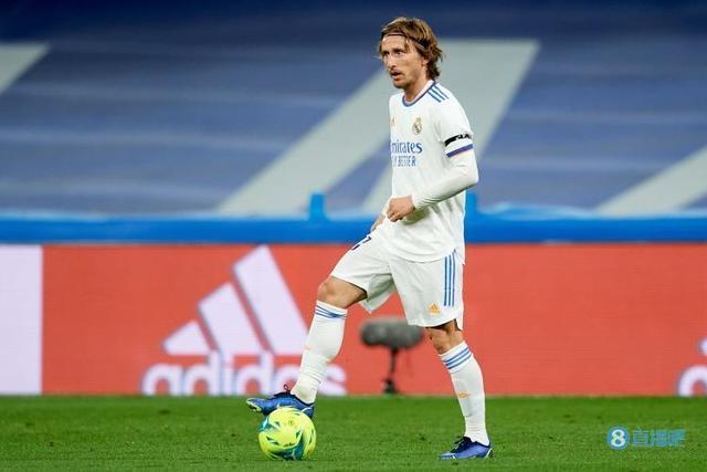 半场战报：马赛0-0亚特兰大，德凯特拉雷失点